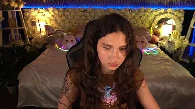 Živý XXX chat BabyFlowerr