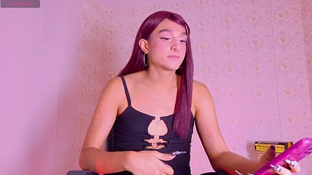 Mikavelvet08's Webcam Show