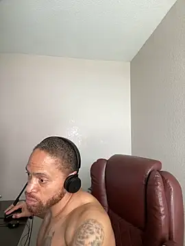 Fathero1time's Live XXX Chat