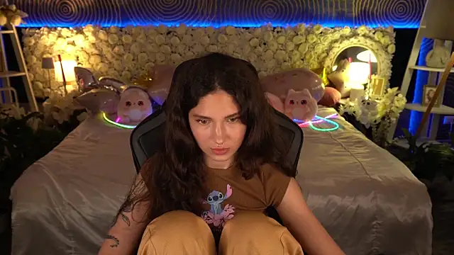 BabyFlowerr – Naživo XXX chat