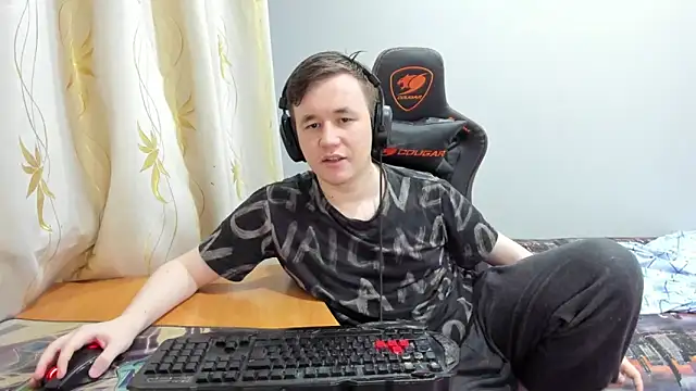 Show modela iliaskrislove na web-kameri