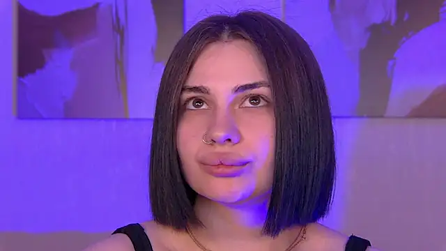 Chatroom XXX en direct de AdrianaToress