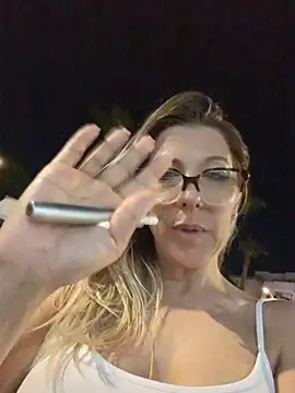 XXX chat uživo modela NikytaX