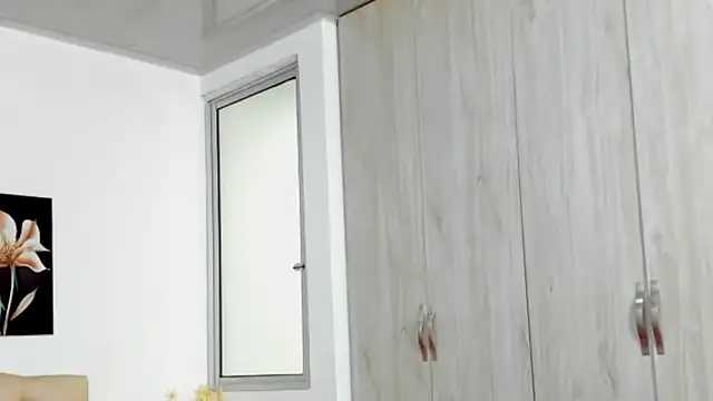 XXX chat uživo modela pinky_f00x
