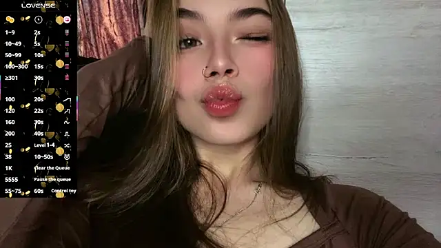 Mia_Victoria22's Live XXX Chat