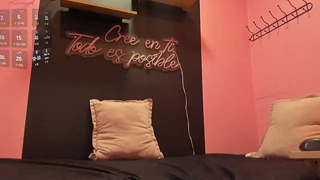 Chat XXX ao vivo de Scarleth-Foxx