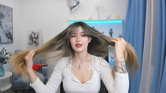 Онлайн чат XXX AnneTLi