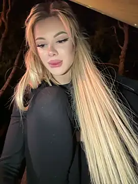 Czat XXX na żywo – AlyssaFoxx_