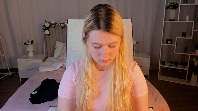 CelestineMauriac – Naživo XXX chat