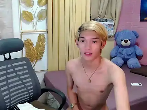 Chatroom XXX en direct de urasian_john18