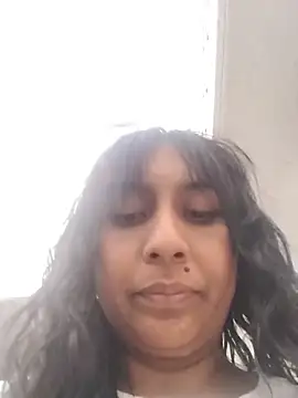 MELIZ_QUEEN Live XXX Chat