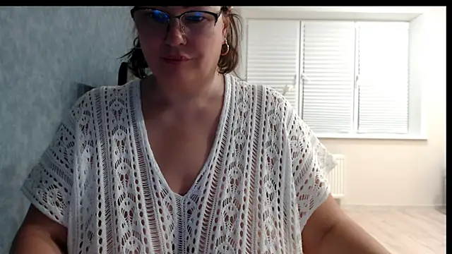Nora_Star Show in webcam
