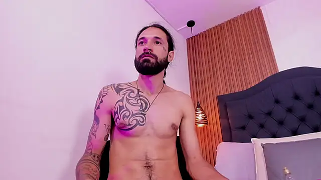 Hisoka_011's Webcam Show