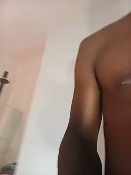 Chat +18 de alfablackx ao vivo