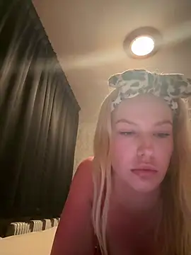 Chat +18 de Chloemillerrxx ao vivo