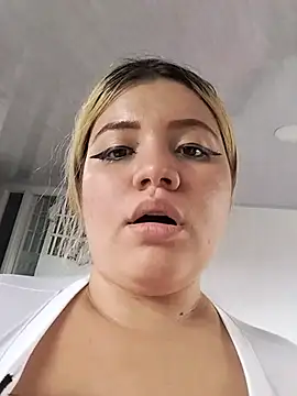 Sara_y_Amy's Live XXX Chat