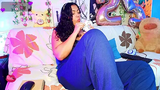 Chat +18 de Vicky_Miller_05 ao vivo
