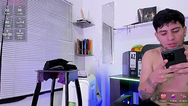 Chat +18 de StefanoBigCock ao vivo