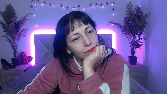 LiluGrants: онлайн-секс-чат