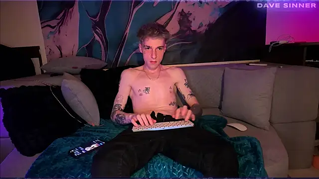 davesinner élő XXX-chatje