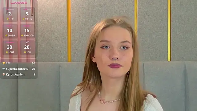 Flora_DeVille's Live XXX Chat