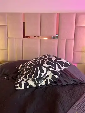 Chat +18 de FranchescaVeleska ao vivo