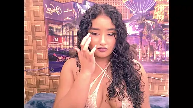 IndianAngel4u Adlı Modelin Canlı XXX Sohbeti