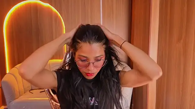 Alina_b_'s Live XXX Chat