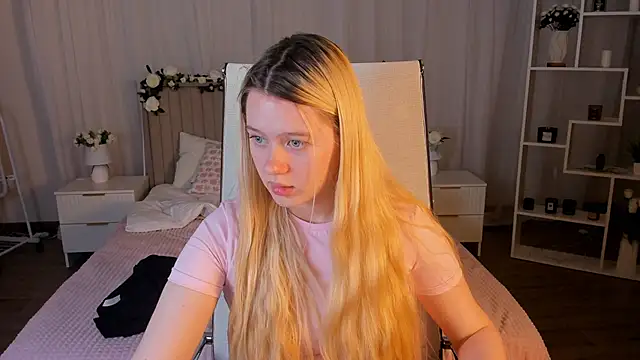 CelestineMauriac Adlı Modelin Canlı XXX Sohbeti