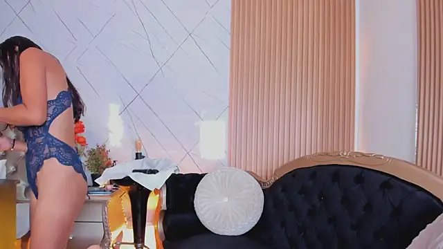 Онлайн чат XXX SaraDreamsss