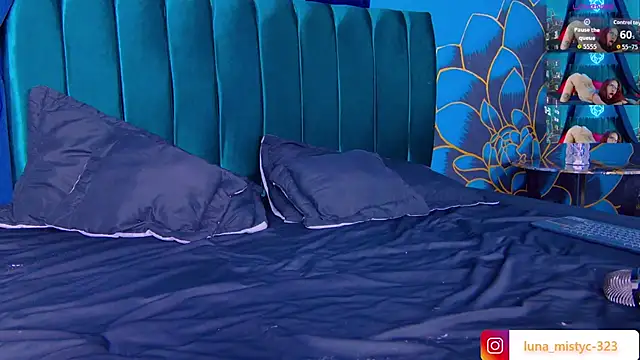 Lunamistyc লাইভ XXX চ্যাট