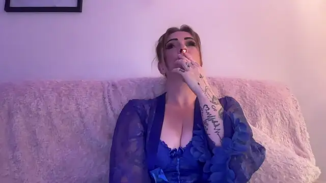 MuckyMILF Pertunjukan Webcam