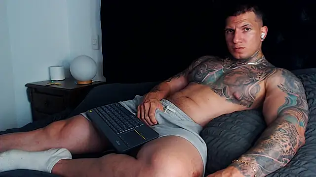 Czat XXX na żywo – Shane_Clay