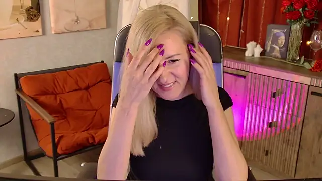 XXX chat uživo modela DonnaSmitth