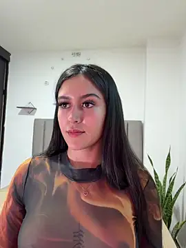 Chat +18 de am_lee ao vivo