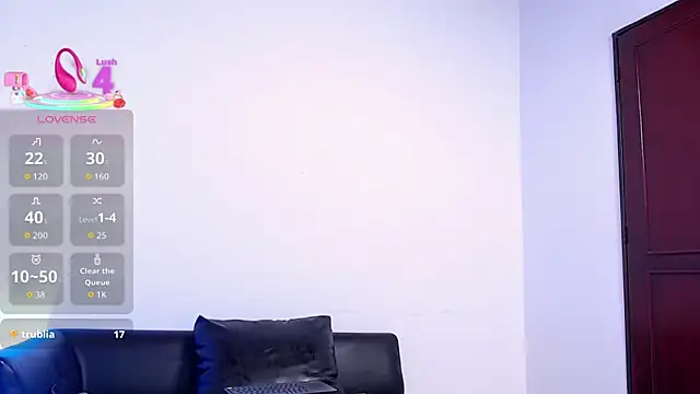 XXX chat uživo modela Troyy_lee1