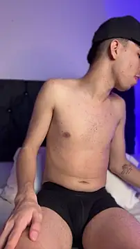 michaell_twinkk's Webcam Show