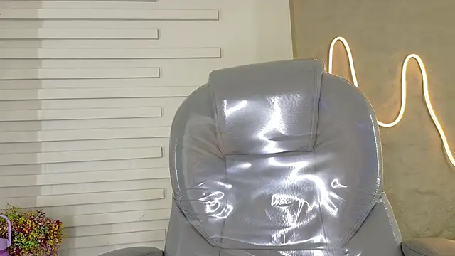 Shanntal_ 라이브 XXX 채팅