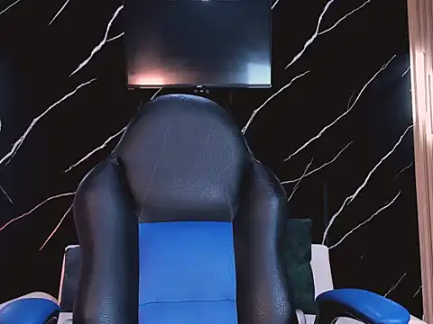 Онлайн чат XXX Coleth_Foster