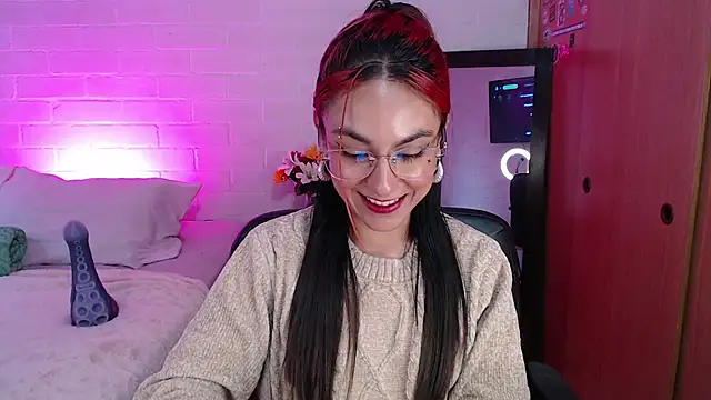 Amy66 Adlı Modelin Canlı XXX Sohbeti