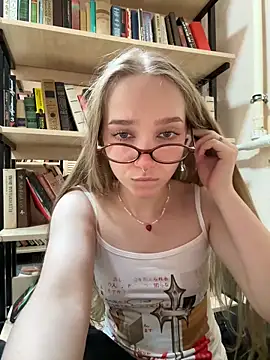 bambi_lu's Live XXX Chat