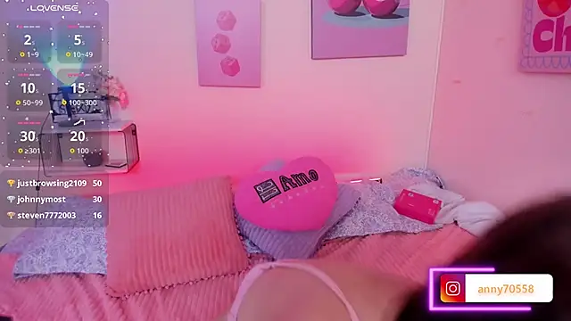 Chat +18 de AnnyCotton ao vivo