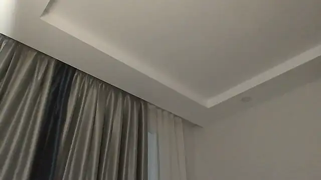 yyyyesssbb Webcam-Show