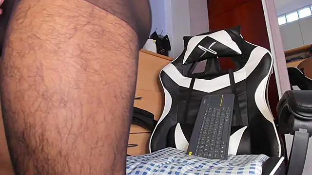 MikeMiller2 Show Webcam