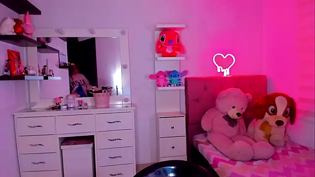Vannessa__Shy 现场XXX聊天
