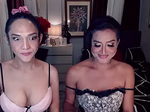 ScarlethXAviona Show Webcam