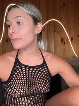 XXX chat uživo modela petrouchkaaa_