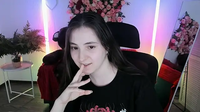 VirtuallVoyant's Live XXX Chat