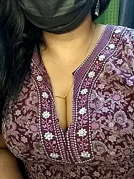 Anushka_flower Adlı Modelin Canlı XXX Sohbeti