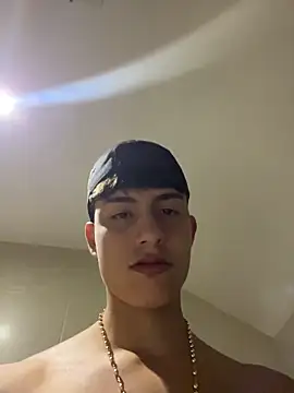 Lander_Cruz Live XXX-chat